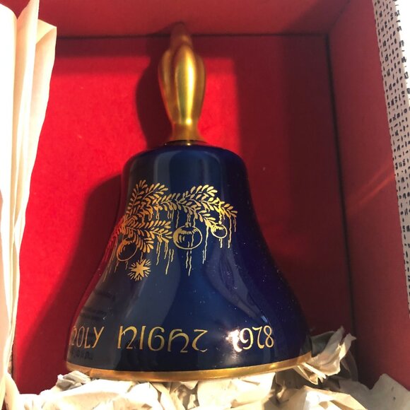 Lindner Kueps Holy Night Cobalt Blue 24 Karat Gold Trim Hand porcelain 1978 - Picture 2 of 6